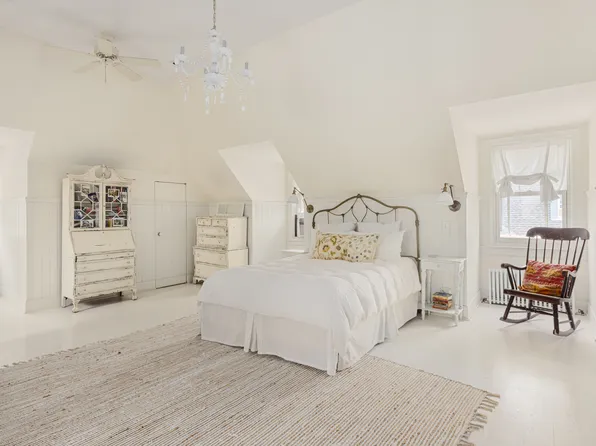 200 Fenimore Street image 18 of 22