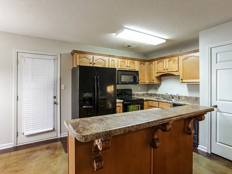 3044 Magnolia Dr — Photo 9
