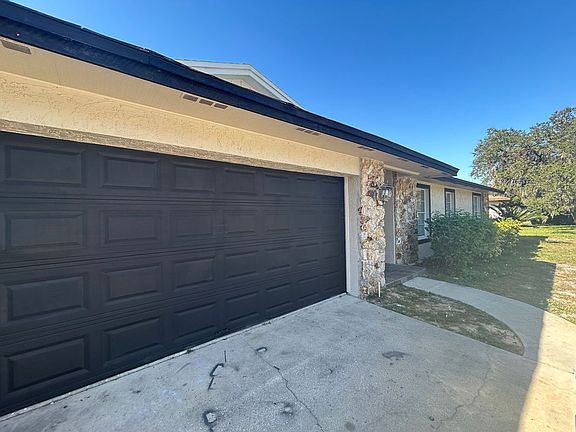 3rd image of 8246 Tansy Dr