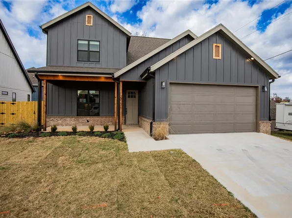 2327 W Seminole Dr, Rogers, AR 72758