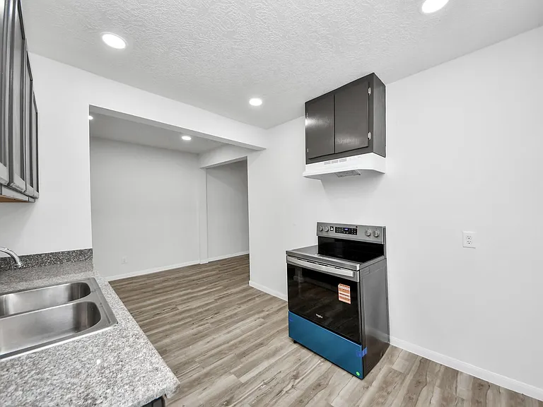 7021 Canal St #A — Photo 11