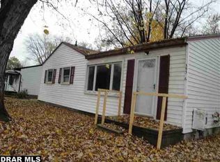 39306 Chase St, Romulus, MI 48174