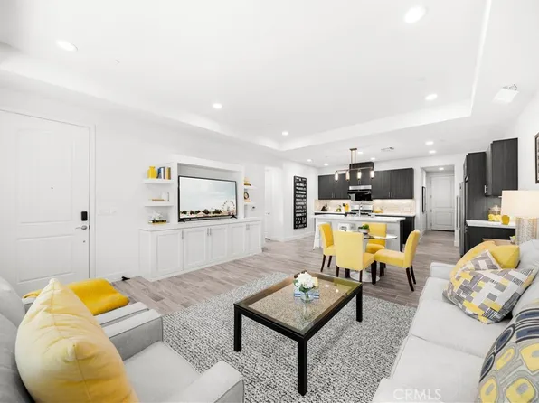 712 Trailblaze, Irvine, CA 92618