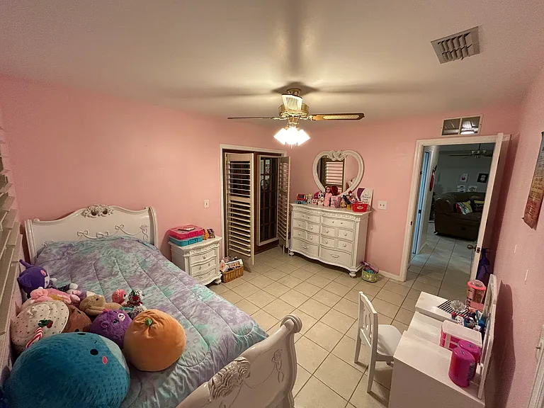 8233 Cypress Lake Dr — Photo 22