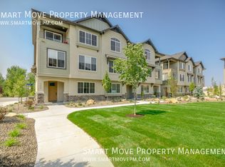 3246 E Front Runner Ln, Boise, ID 83716