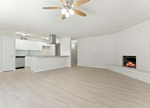 4th image of 537 Hanover Dr
