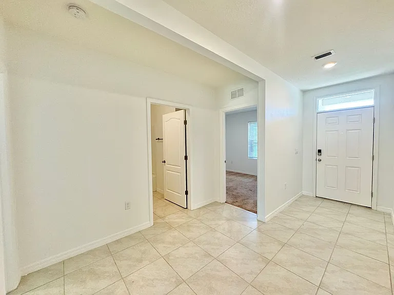 177 Sofia Ln — Photo 23