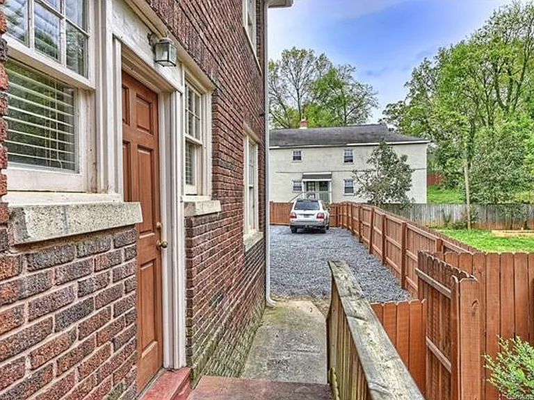 322 Walnut Ave #B — Photo 17