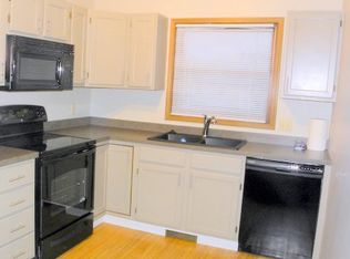 7229 Bren Ln, Eden Prairie, MN 55346