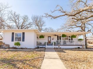 2100 Morningside Dr, Mineral Wells, TX 76067