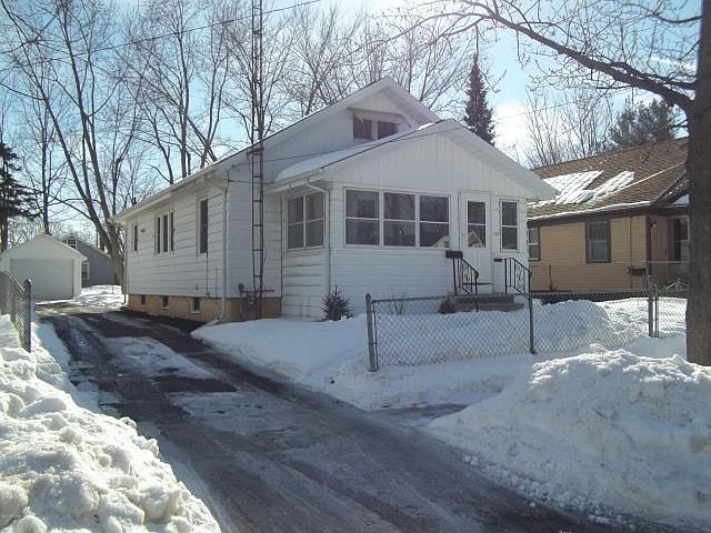 1st image of 197 Bidwell St W