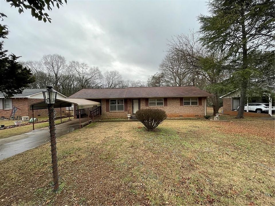 1st image of 3004 Camden Dr