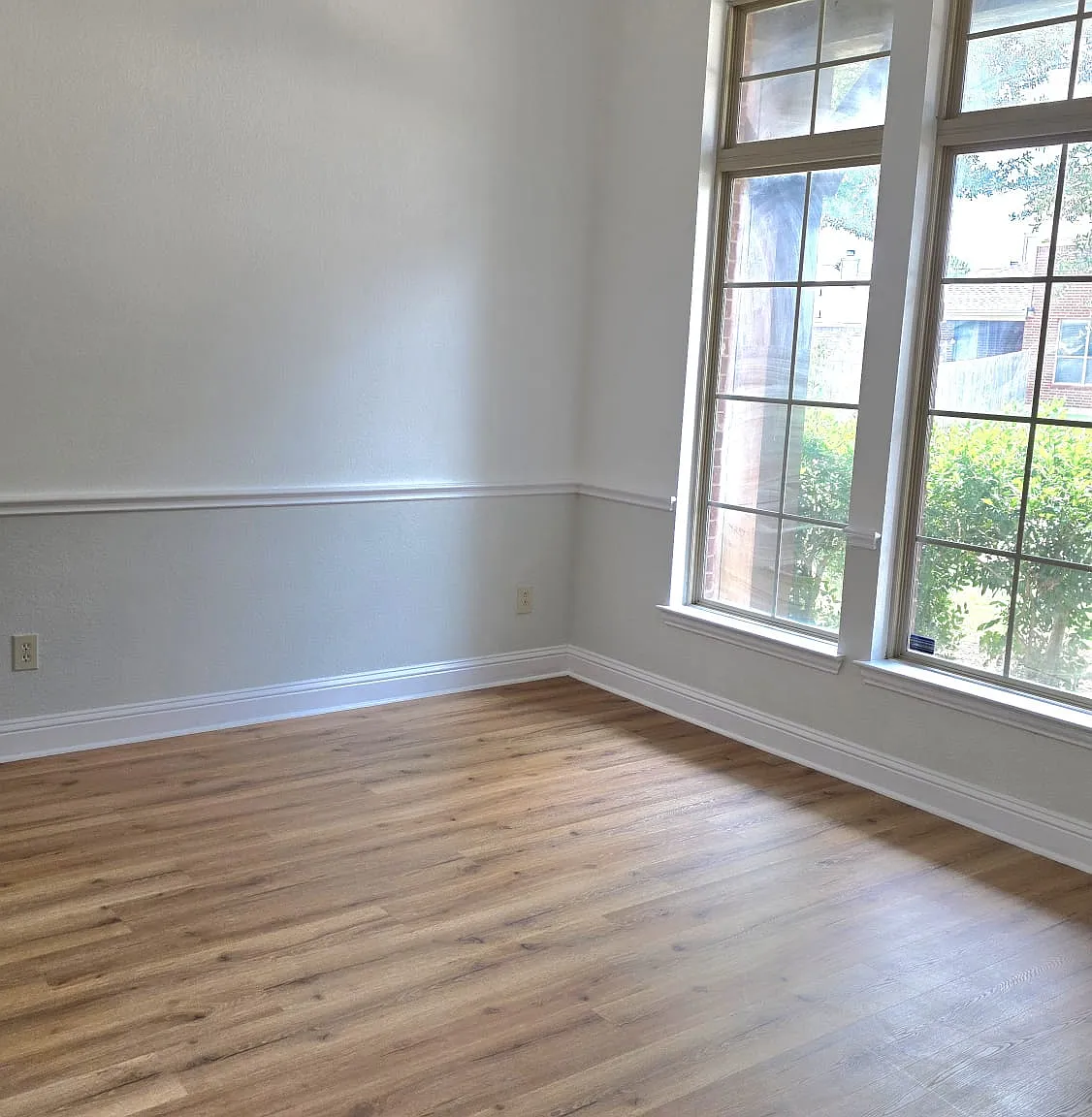 4 bed, 2633 sqft, $2,950 — Photo 4