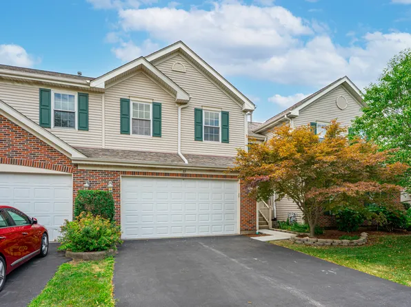 33 Stonegate Ln, Streamwood, IL 60107