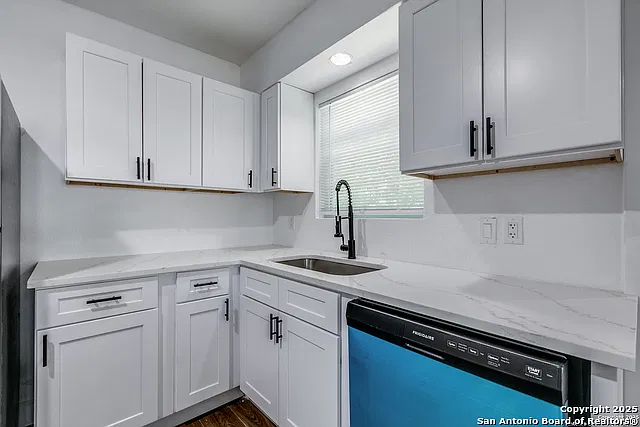 4 bed, 2.0 bath, 1236 sqft, $1,450 — Photo 3