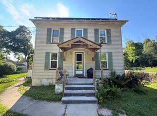 7 2Nd St, Oxford Twp., NJ 07863