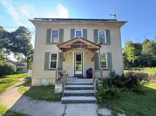 7 2Nd St, Oxford Twp., NJ 07863