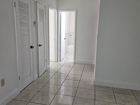 4th image of 2647 NE 204th Ter