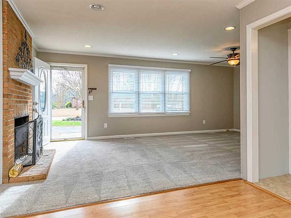 5th image of 105 Konnarock Cir