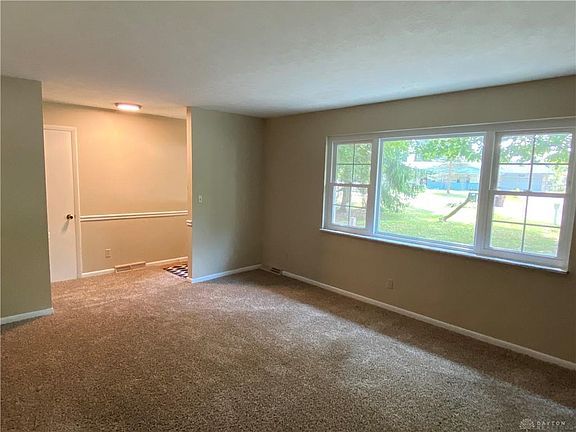 4th image of 2931 Bruce Ct