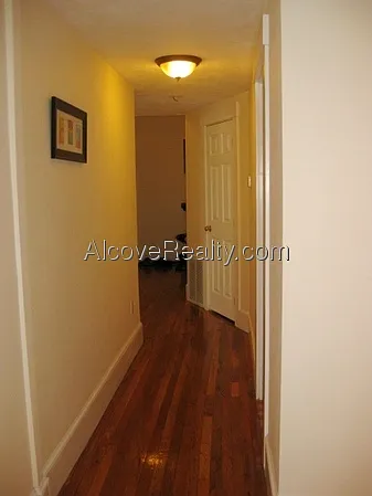 Highland Ave — Photo 9