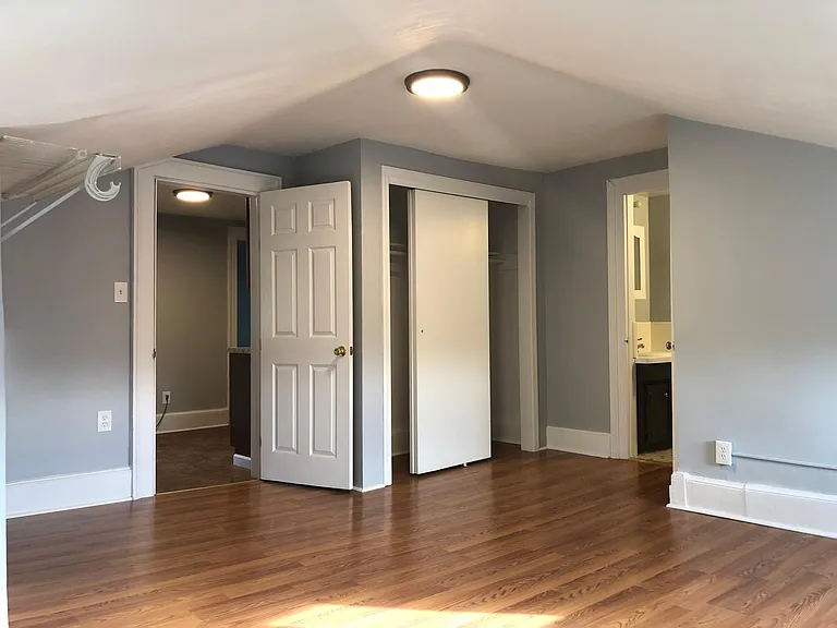 18 Washington St #3 — Photo 5