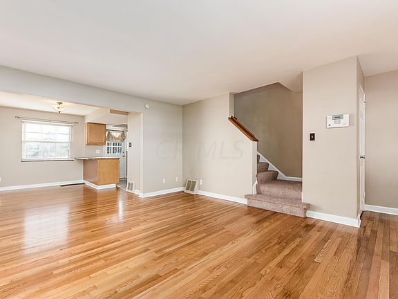 3rd image of 1109 Sells Ave