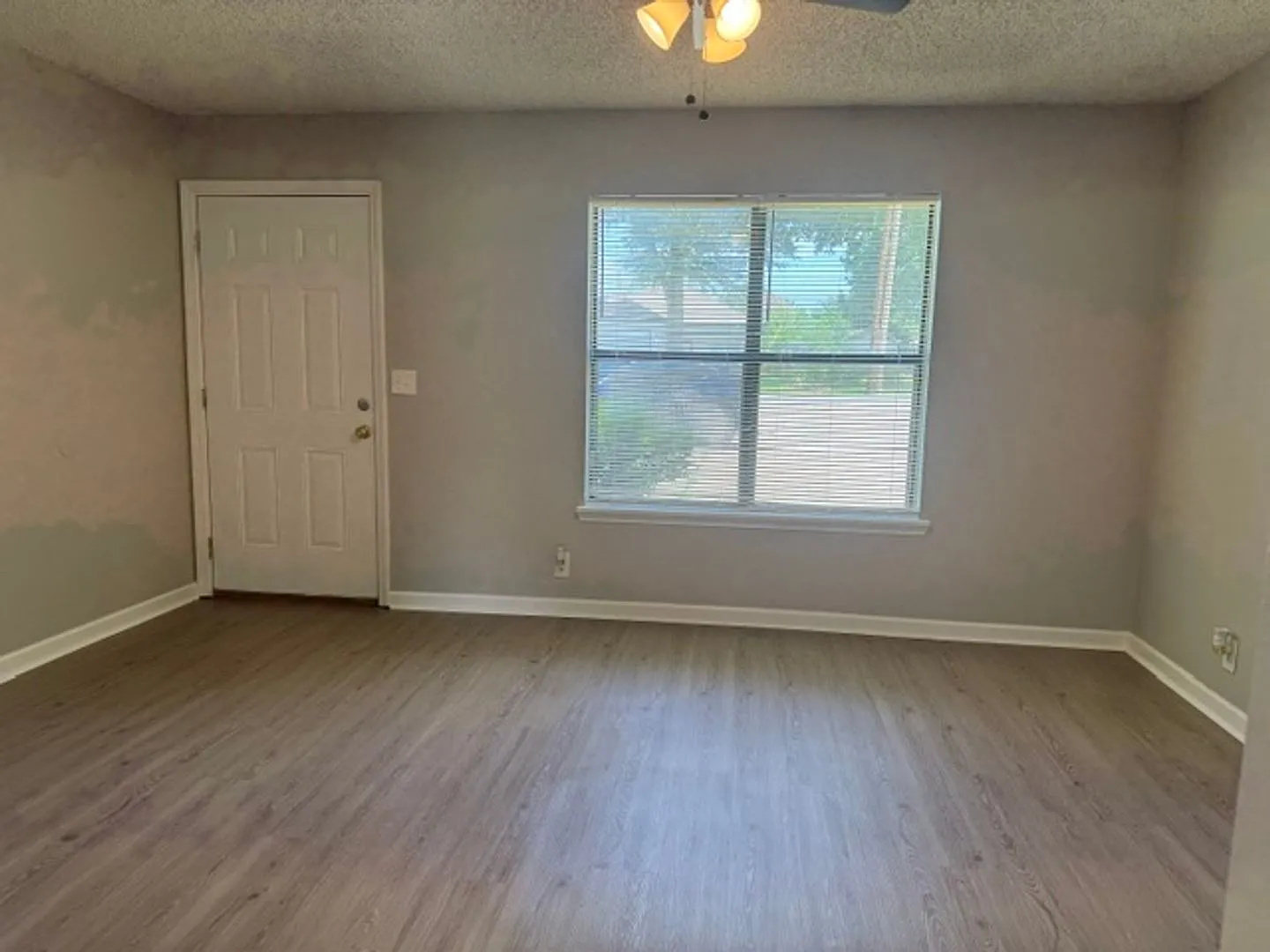 509 SW 4th Street — Photo 2