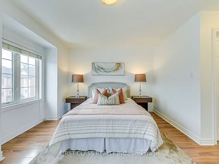 1128 Dundas St W #25 — Photo 26
