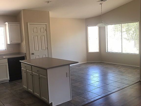 3rd image of 2237 S 85th Dr