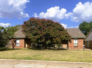 1107 Park St, Arlington, TX 76011