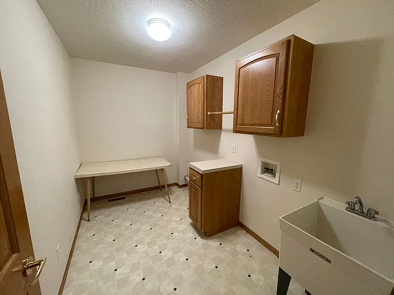 1709 Mulligan Pl — Photo 10