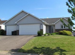 1610 Covey Dr, River Falls, WI 54022