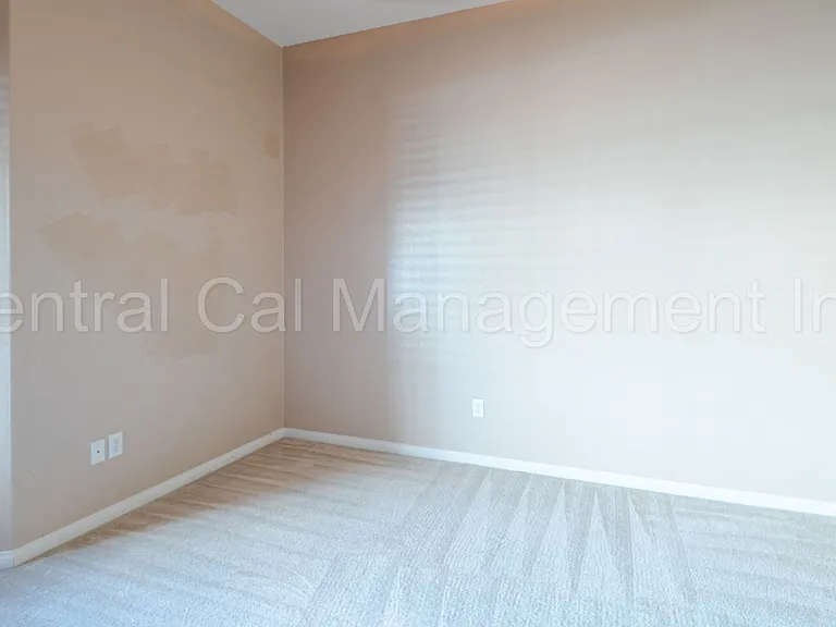 10713 Alexander Falls Ave — Photo 18