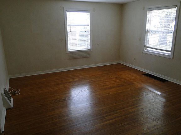 3rd image of 1705 Glenwood Ave