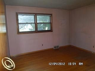 5th image of 6585 Parkland St