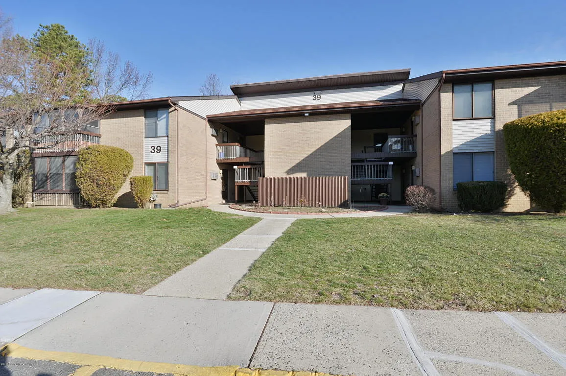 39 Meadow Green Cir Unit A photo 1