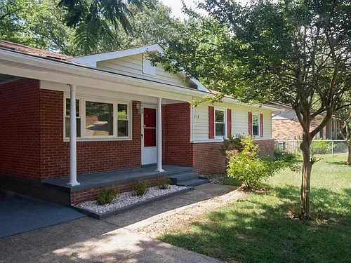 318 Lansdowne Rd Photo 1