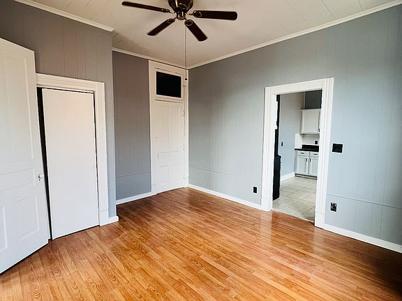 5th image of 114 N Main St #D