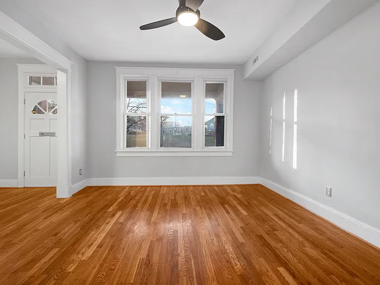 1226 Rhode Island Ave NE — Photo 8