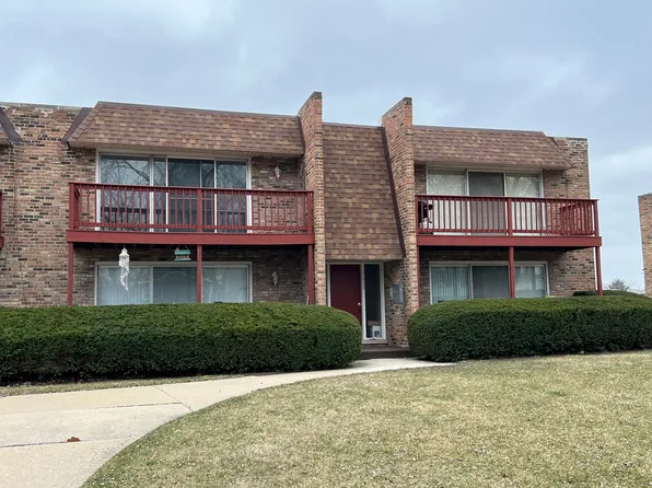 512 N Roberts Dr APT 2E, Glenwood, IL 60425
