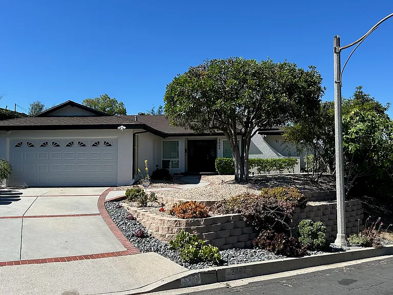 3660 Saint Elizabeth Rd — Photo 1