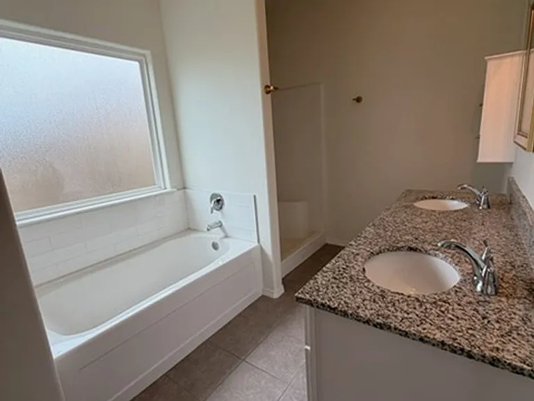 691 Morningside Dr — Photo 17