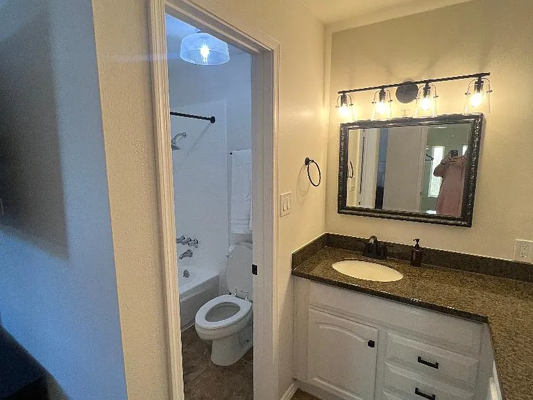 4950 N Miller Rd #212 — Photo 8