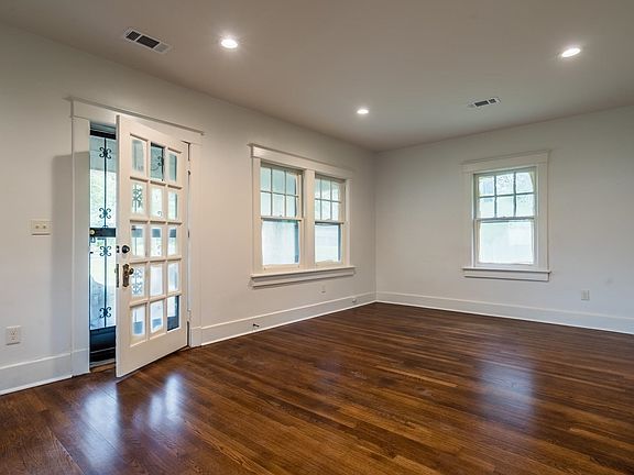 3rd image of 4092 Tutwiler Ave