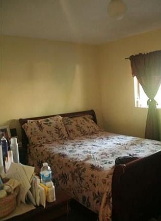 5th image of 1846 Amador Ave