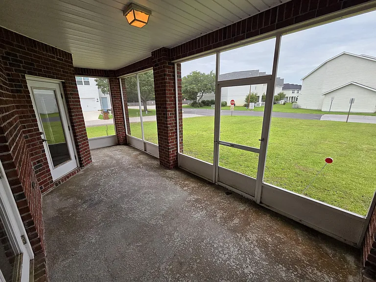 7270 Mossy Oaks Dr — Photo 19
