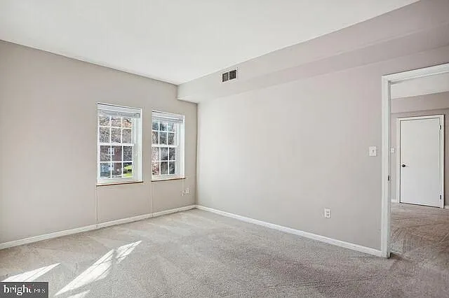 1742 N Rhodes St #5-306 — Photo 10