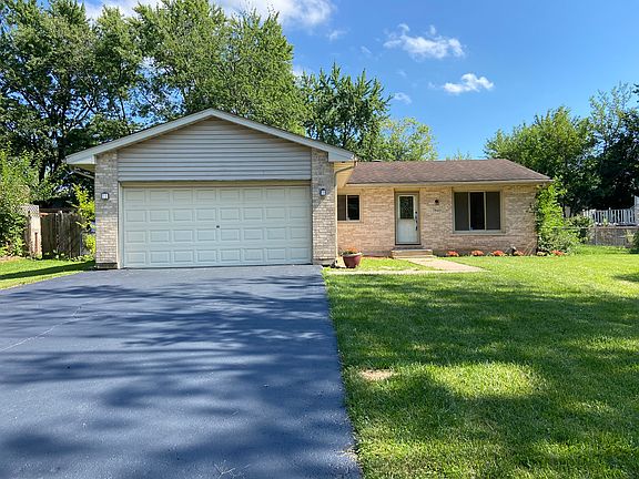 2nd image of 7849 W Laurel Dr