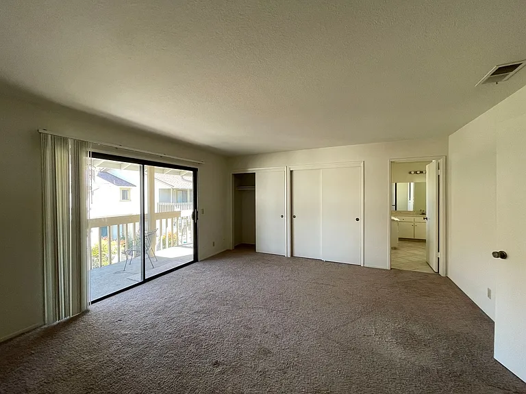 3443 Homestead Rd — Photo 9